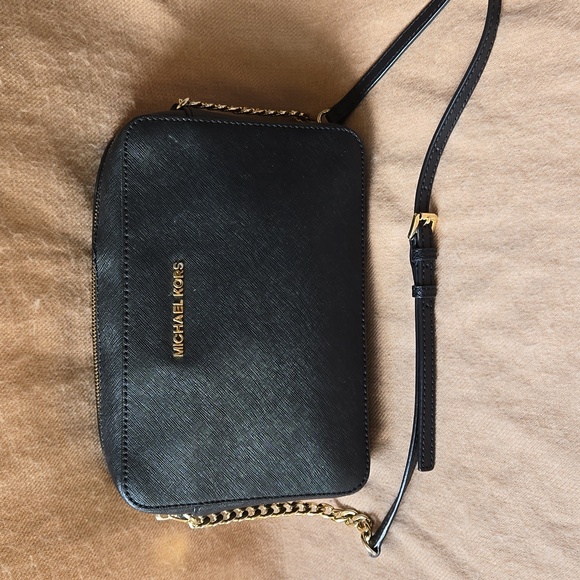 Michael Kors Jetset Crossbody - Picture 1 of 13